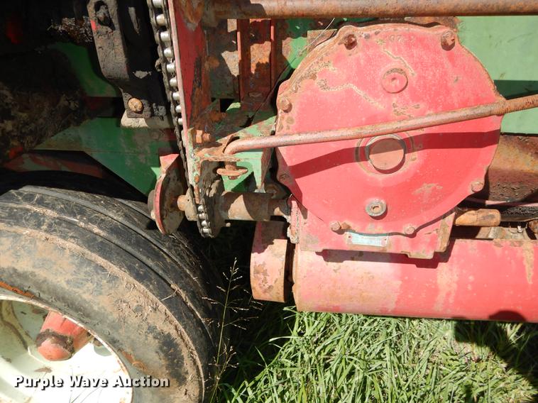 image for item DF1799 Balzer silage wagon