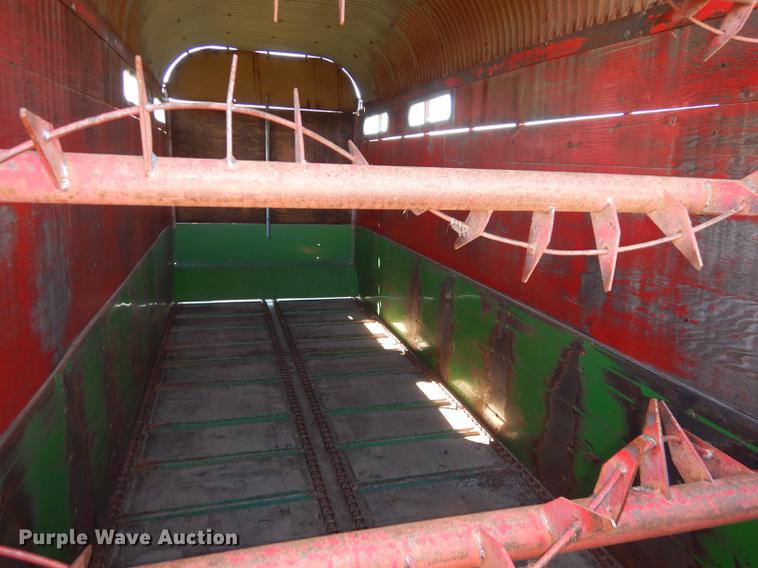 image for item DF1799 Balzer silage wagon