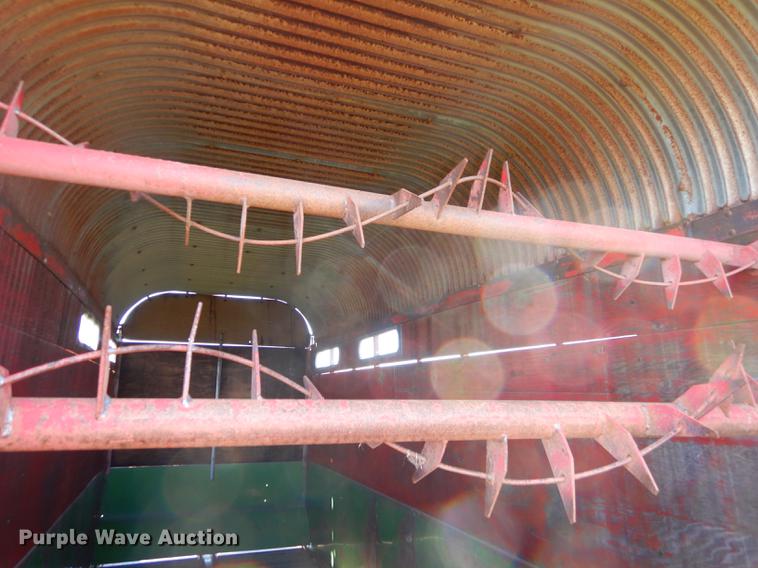 image for item DF1799 Balzer silage wagon