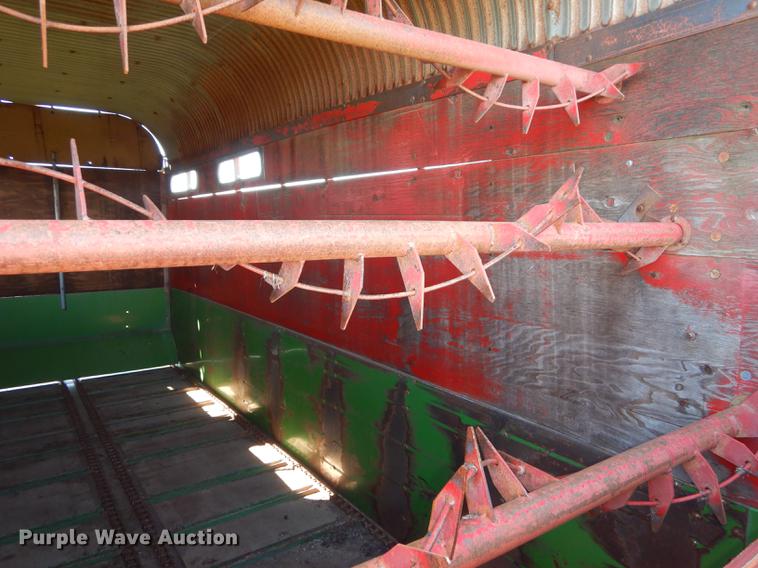 image for item DF1799 Balzer silage wagon