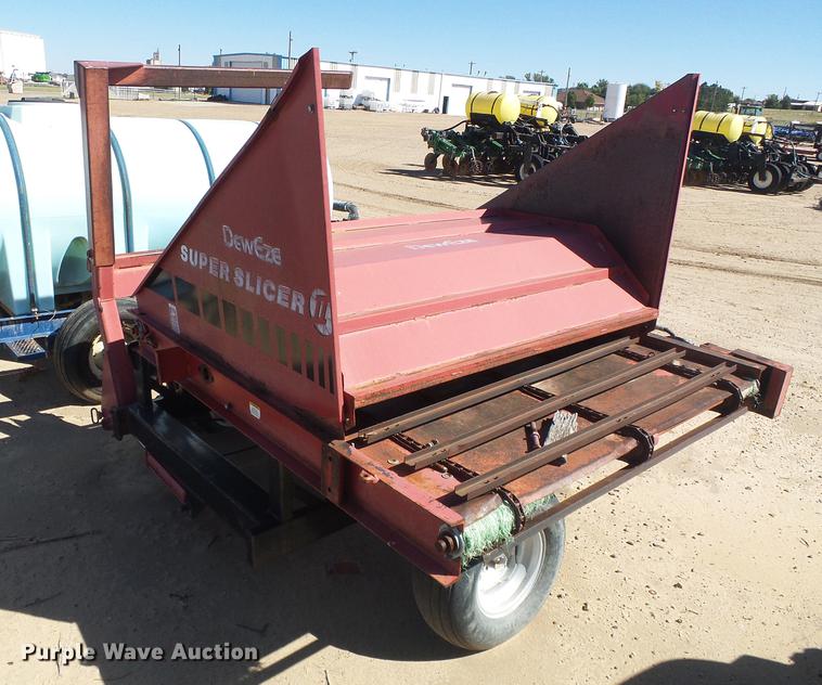 image for item DF2753 DewEze Super Slicer bale processor