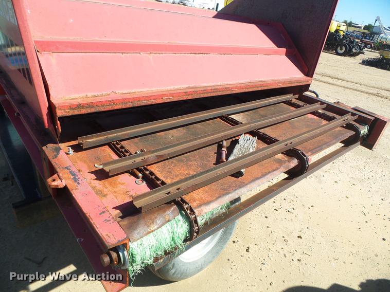 image for item DF2753 DewEze Super Slicer bale processor