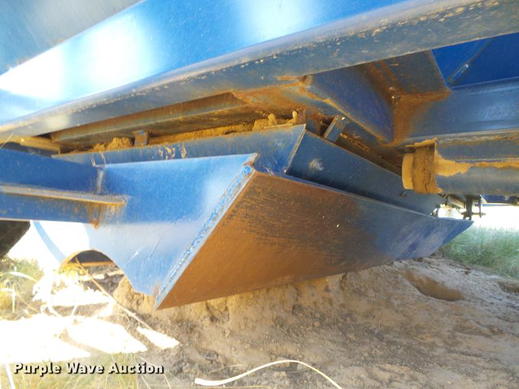 image for item DF2756 Oteco A100 track filler