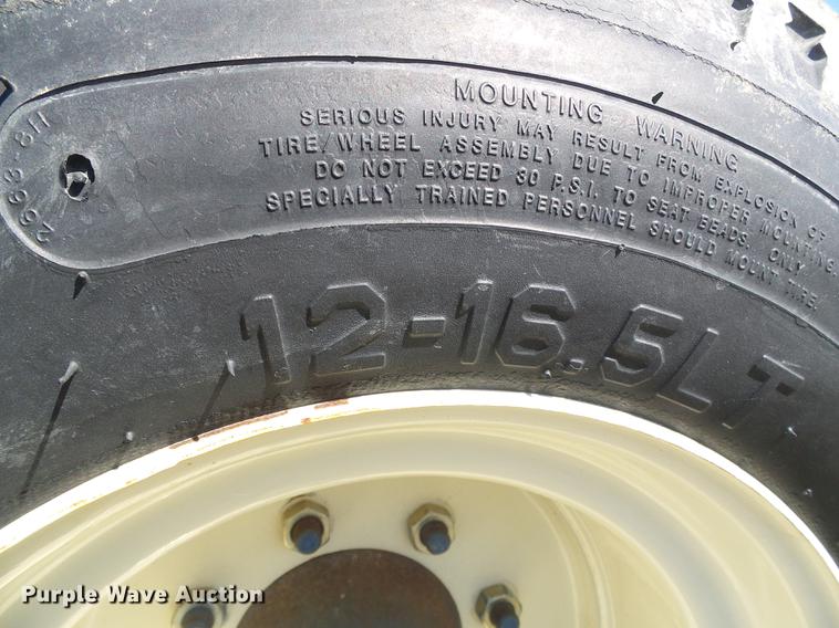 image for item DF2756 Oteco A100 track filler