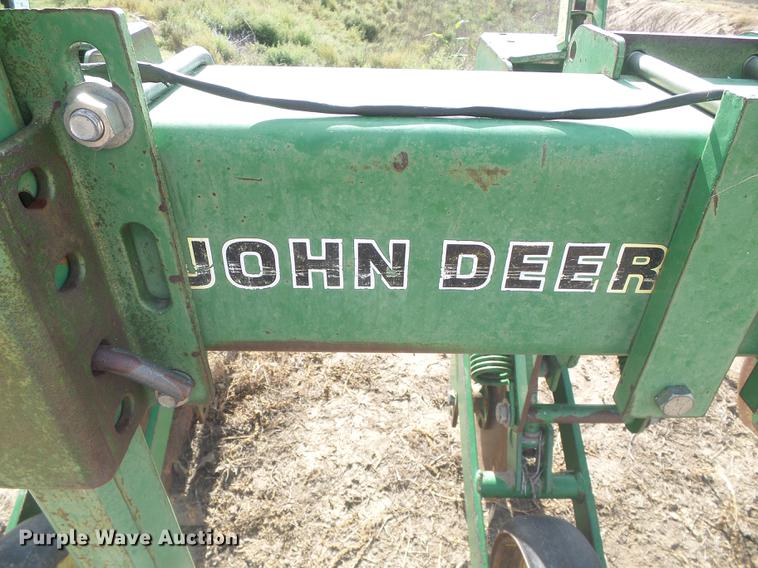 image for item DF2773 John Deere 8886 row crop cultivator