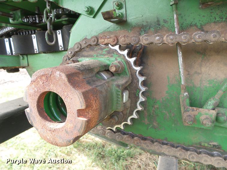image for item DF2775 John Deere 853A all crop head