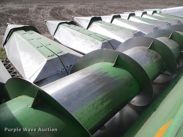 image for item DF2775 John Deere 853A all crop head