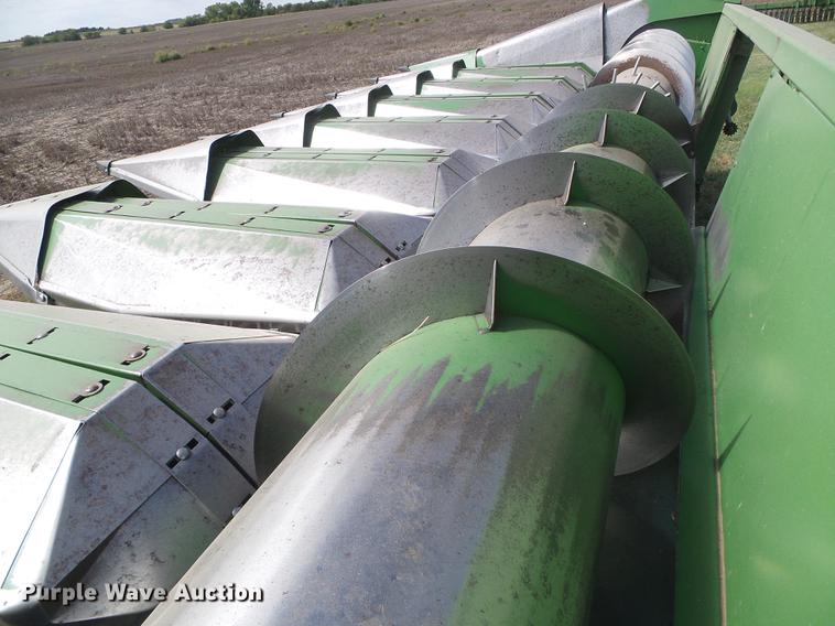 image for item DF2775 John Deere 853A all crop head