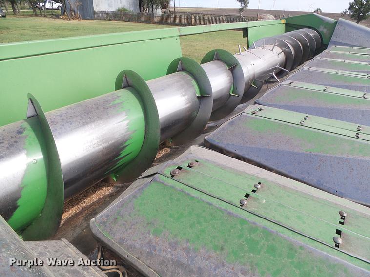 image for item DF2775 John Deere 853A all crop head