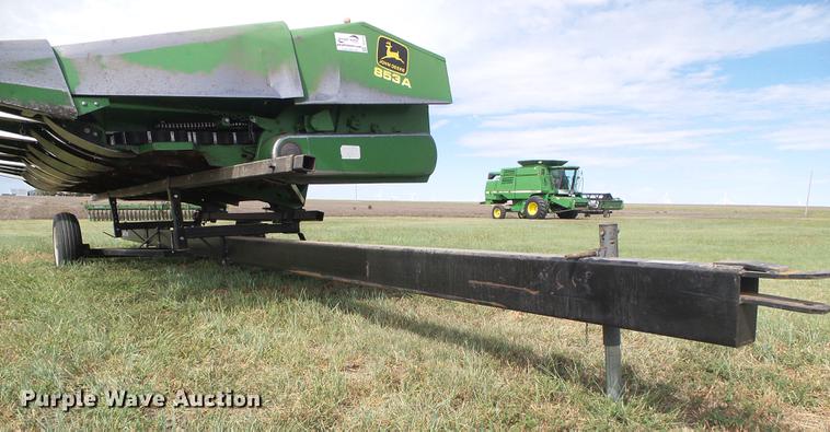 image for item DF2775 John Deere 853A all crop head