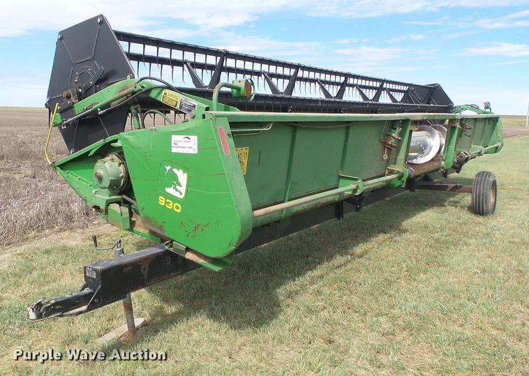 image for item DF2777 1992 John Deere 930 platform head