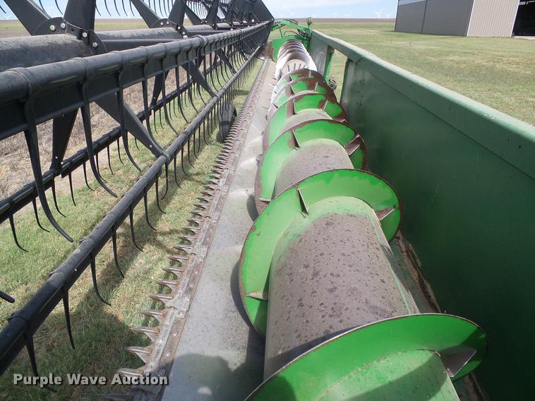 image for item DF2777 1992 John Deere 930 platform head