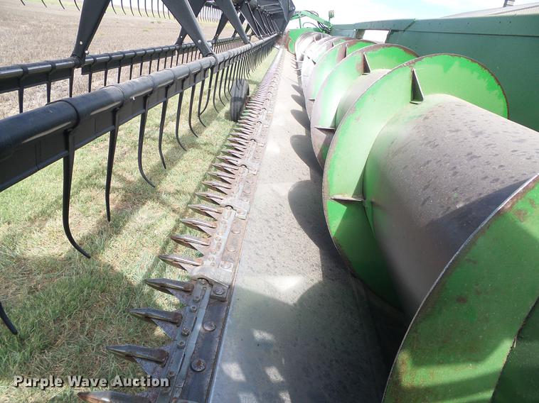 image for item DF2777 1992 John Deere 930 platform head