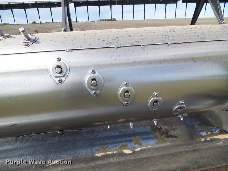 image for item DF2777 1992 John Deere 930 platform head