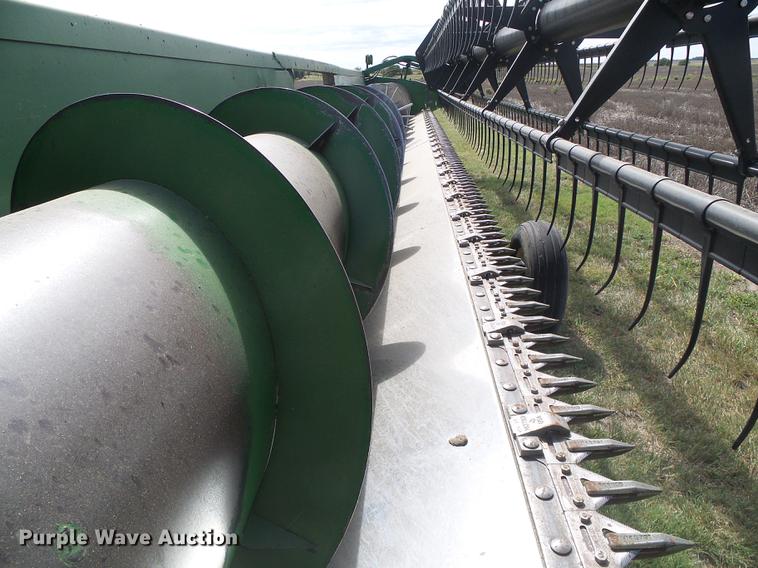 image for item DF2777 1992 John Deere 930 platform head