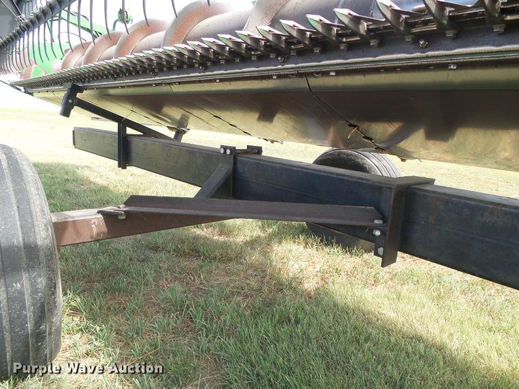 image for item DF2777 1992 John Deere 930 platform head