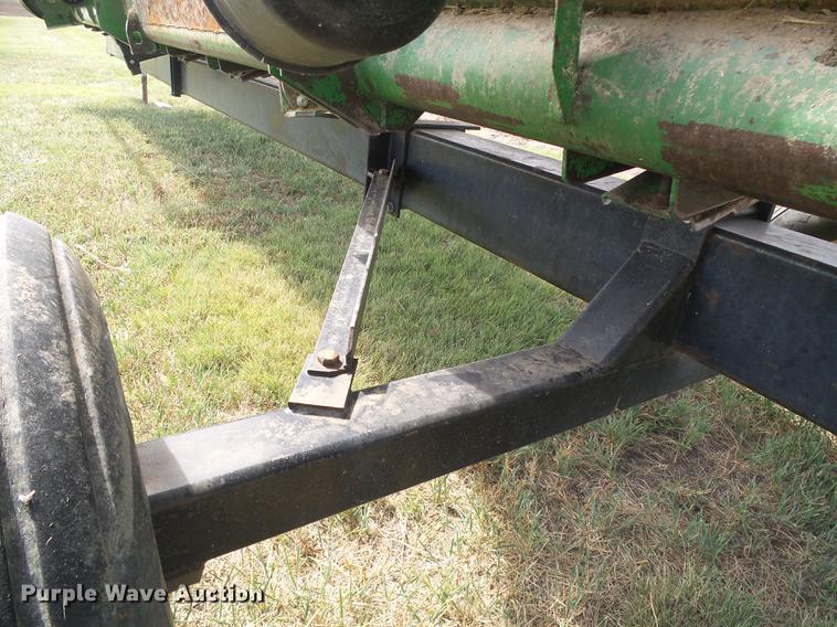 image for item DF2777 1992 John Deere 930 platform head