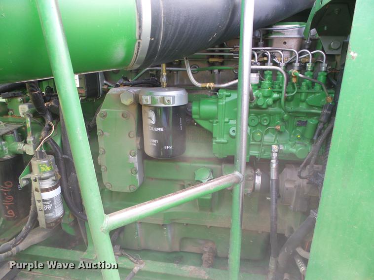 image for item DF2778 1992 John Deere 9600 combine
