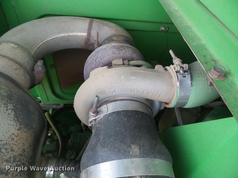 image for item DF2778 1992 John Deere 9600 combine