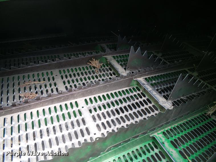 image for item DF2778 1992 John Deere 9600 combine