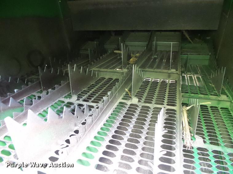 image for item DF2778 1992 John Deere 9600 combine