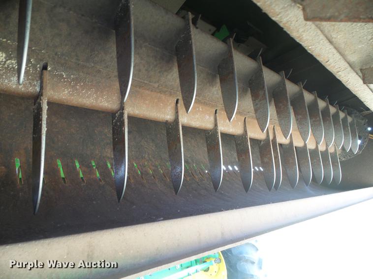 image for item DF2778 1992 John Deere 9600 combine