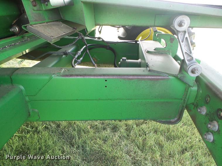 image for item DF2778 1992 John Deere 9600 combine