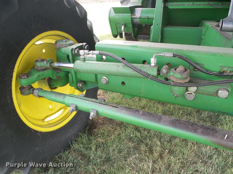 image for item DF2778 1992 John Deere 9600 combine