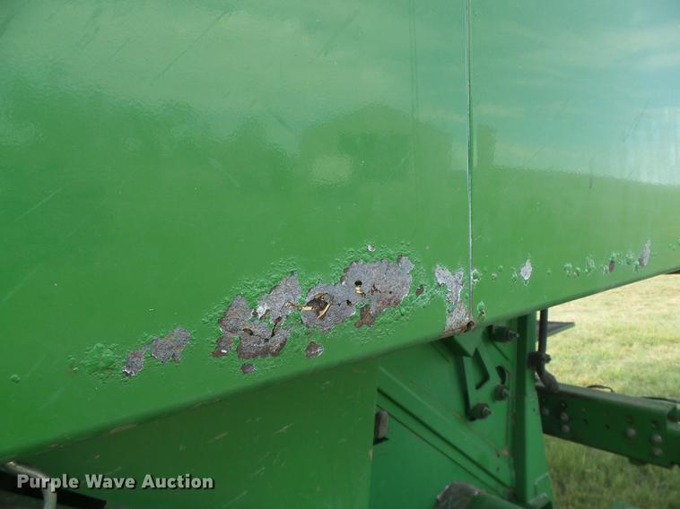 image for item DF2778 1992 John Deere 9600 combine