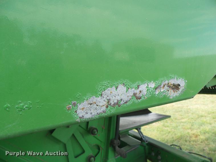 image for item DF2778 1992 John Deere 9600 combine