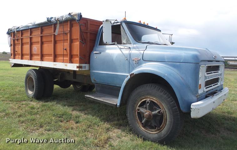 image for item DF2780 1967 Chevrolet 60 grain truck