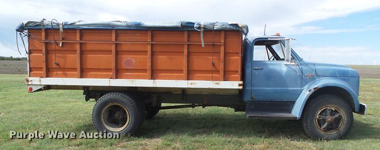 image for item DF2780 1967 Chevrolet 60 grain truck