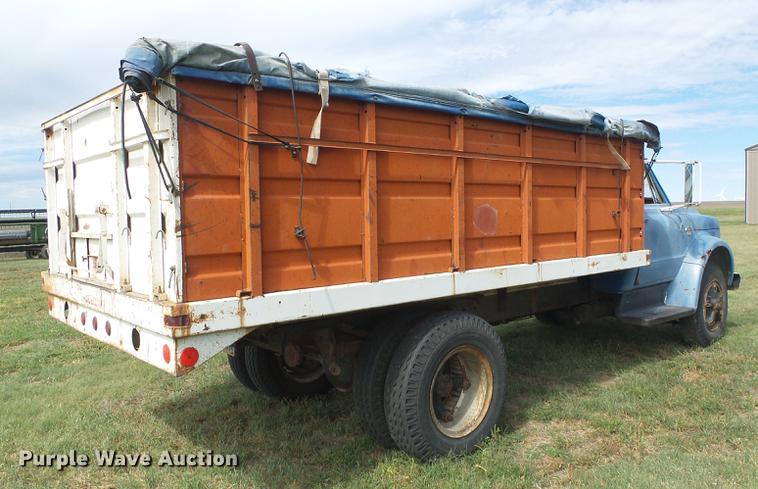 image for item DF2780 1967 Chevrolet 60 grain truck