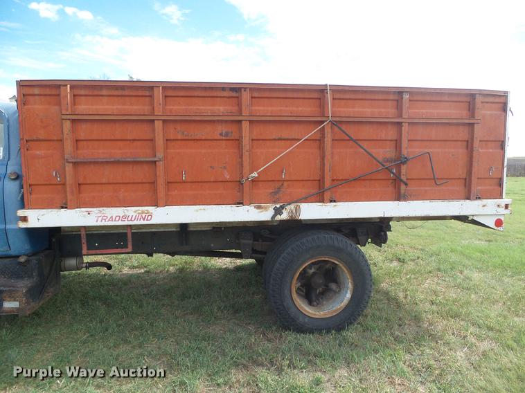 image for item DF2780 1967 Chevrolet 60 grain truck