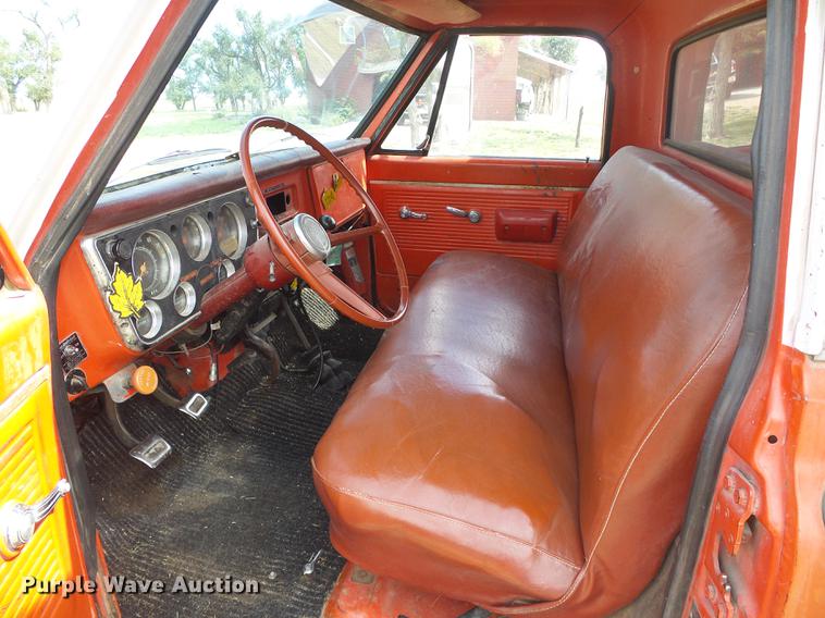 image for item DF2781 1970 Chevrolet C60 grain truck