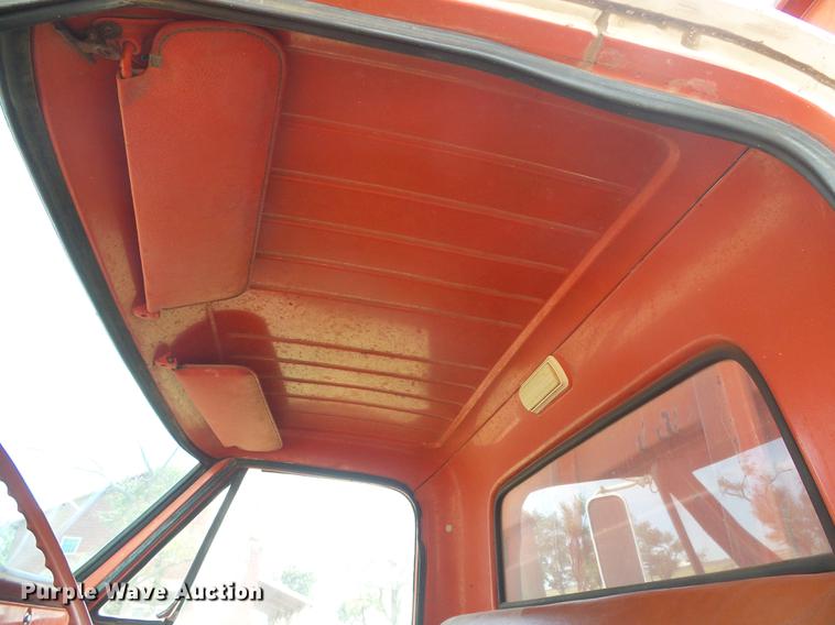 image for item DF2781 1970 Chevrolet C60 grain truck