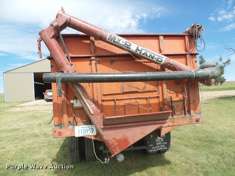 image for item DF2781 1970 Chevrolet C60 grain truck