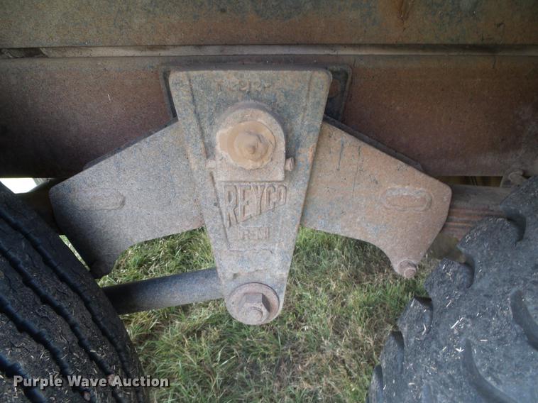 image for item DF2781 1970 Chevrolet C60 grain truck