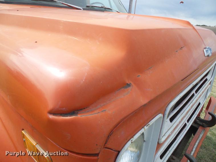 image for item DF2781 1970 Chevrolet C60 grain truck