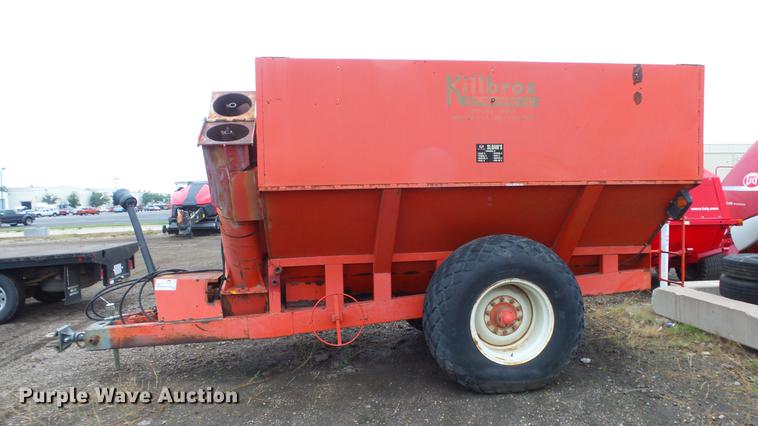 image for item DF4336 Killbros 800 grain cart