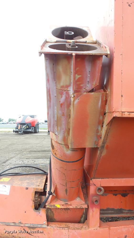 image for item DF4336 Killbros 800 grain cart