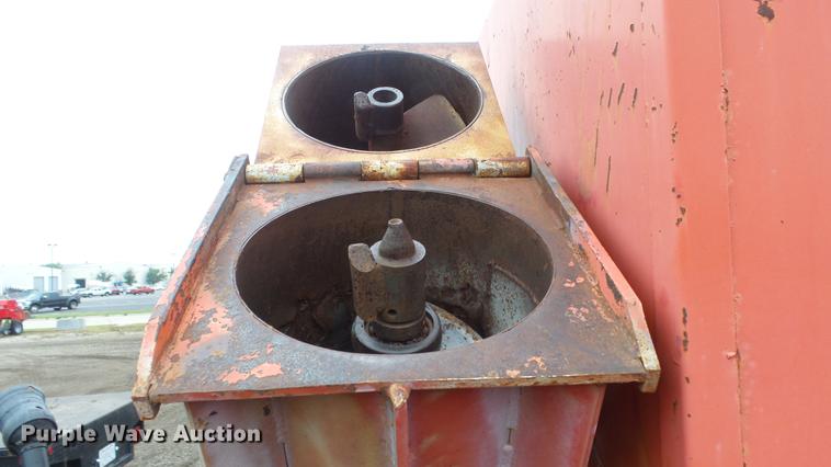 image for item DF4336 Killbros 800 grain cart