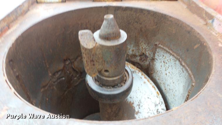 image for item DF4336 Killbros 800 grain cart