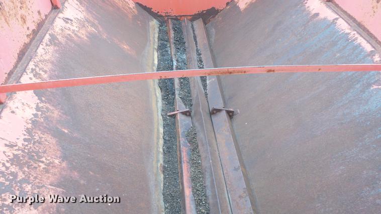 image for item DF4336 Killbros 800 grain cart