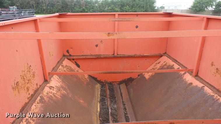 image for item DF4336 Killbros 800 grain cart