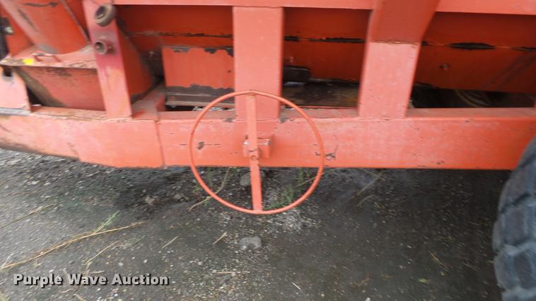 image for item DF4336 Killbros 800 grain cart