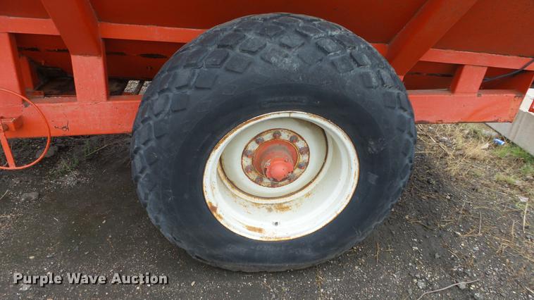 image for item DF4336 Killbros 800 grain cart