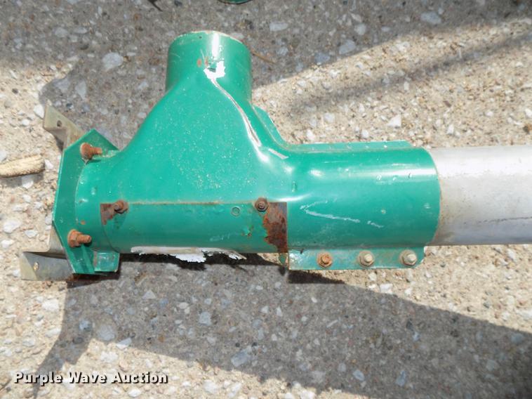 image for item DZ9542 Hoppers and discharge auger components