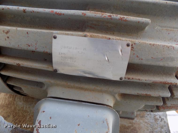 image for item DZ9542 Hoppers and discharge auger components