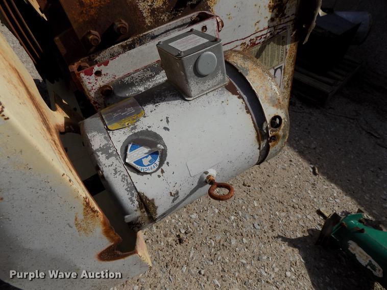 image for item DZ9542 Hoppers and discharge auger components